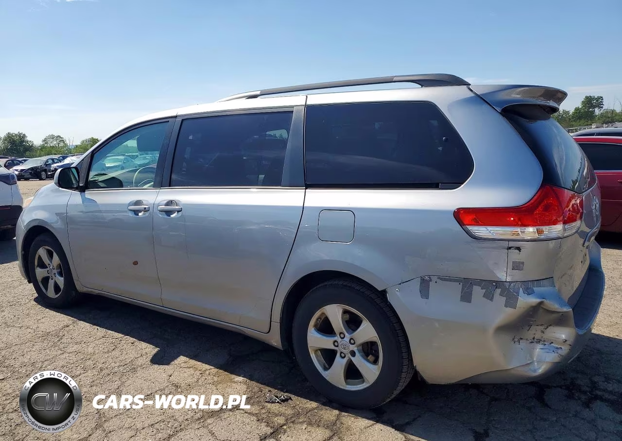 2011 Toyota Sienna Le VIN:5TDKK3DC4BS046889 - 2