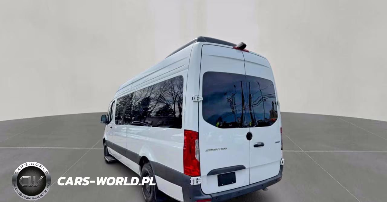 2024 Mercedes-Benz Sprinter 2500 VIN:W1Z4NGHY8RT191482 - 3