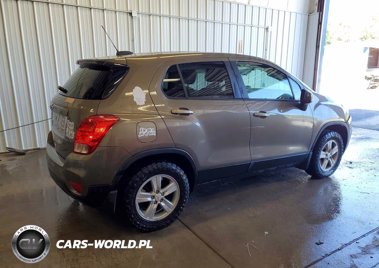 2020 Chevrolet Trax Ls VIN:KL7CJNSB7LB338961 - 3