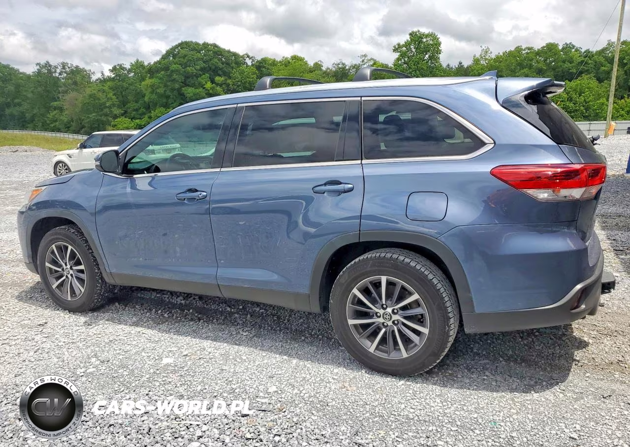2019 Toyota Highlander Xle VIN:5TDKZRFH9KS326864 - 2