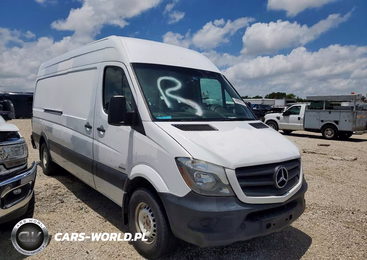 2014 Mercedes-Benz Sprinter 2500 VIN:WD3PE8DE9E5900713 - 4