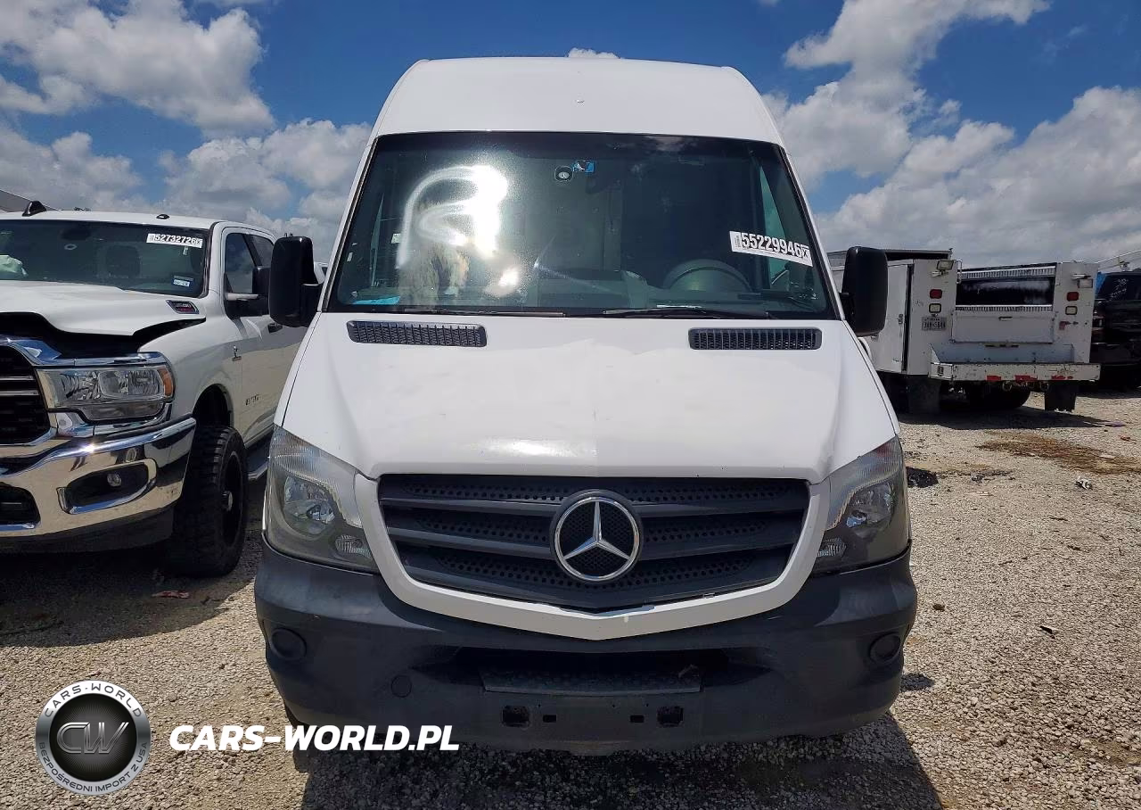 2014 Mercedes-Benz Sprinter 2500 VIN:WD3PE8DE9E5900713 - 5