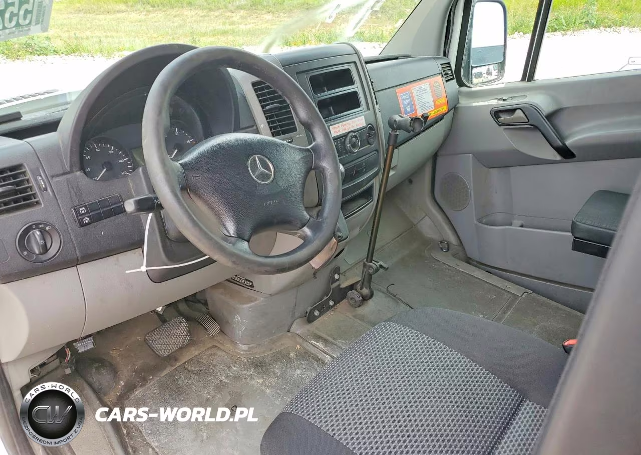 2014 Mercedes-Benz Sprinter 2500 VIN:WD3PE8DE9E5900713 - 9