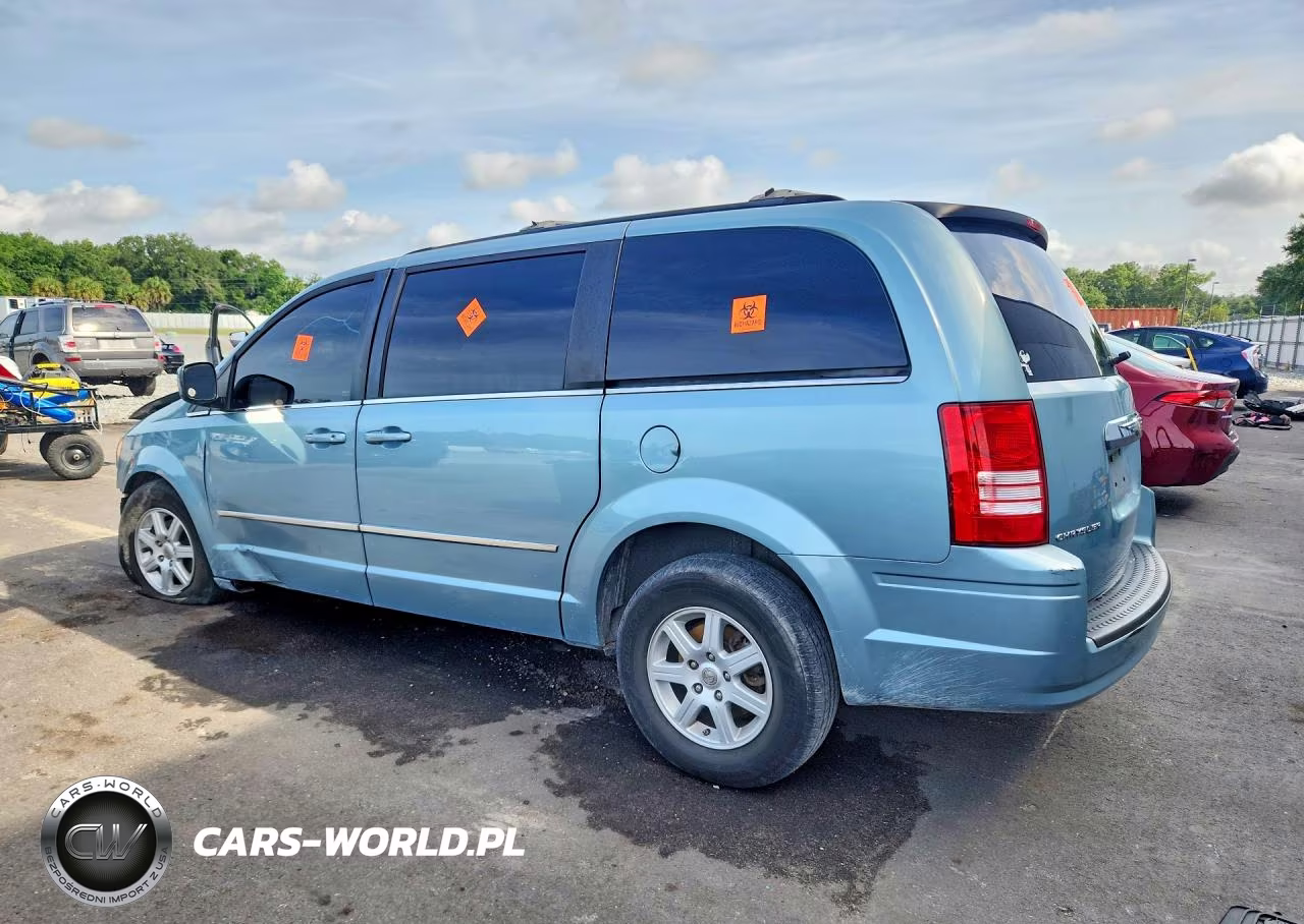 2010 Chrysler Town & Country Touring VIN:2A4RR5D13AR284576 - 2