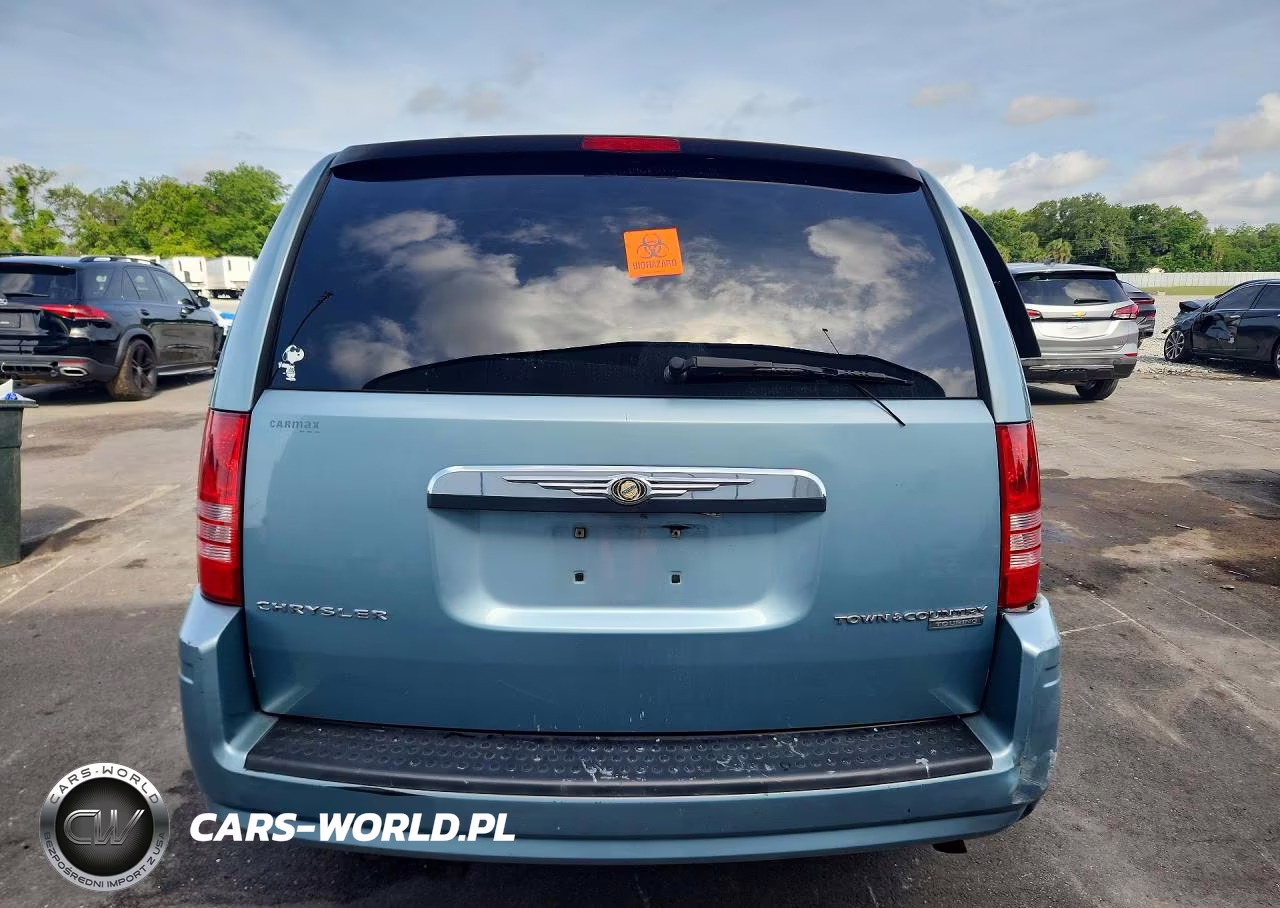 2010 Chrysler Town & Country Touring VIN:2A4RR5D13AR284576 - 6