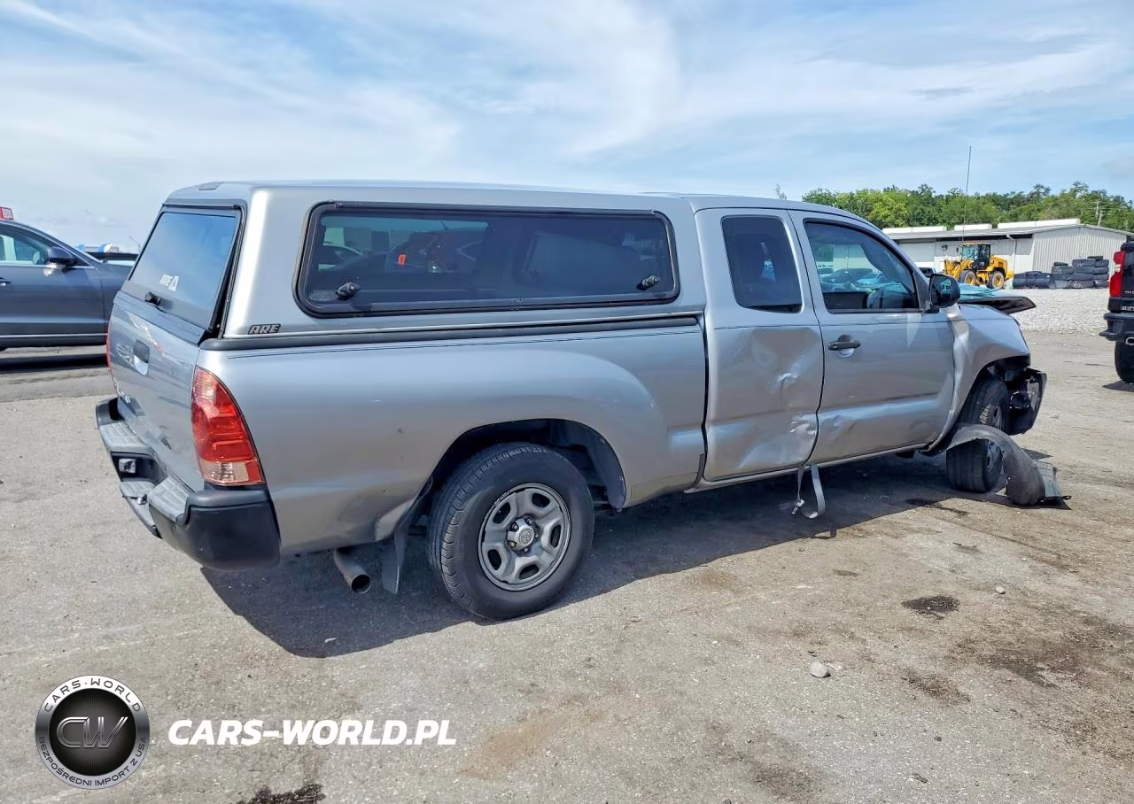 2015 Toyota Tacoma Access Cab VIN:5TFTX4CN4FX062993 - 3