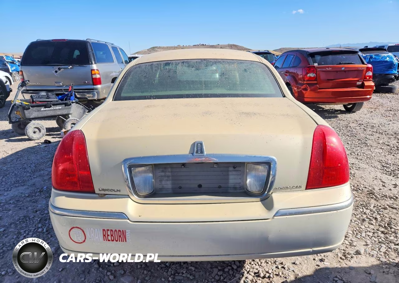2003 Linc Town Car VIN:1LNHM81W63Y667181 - 6