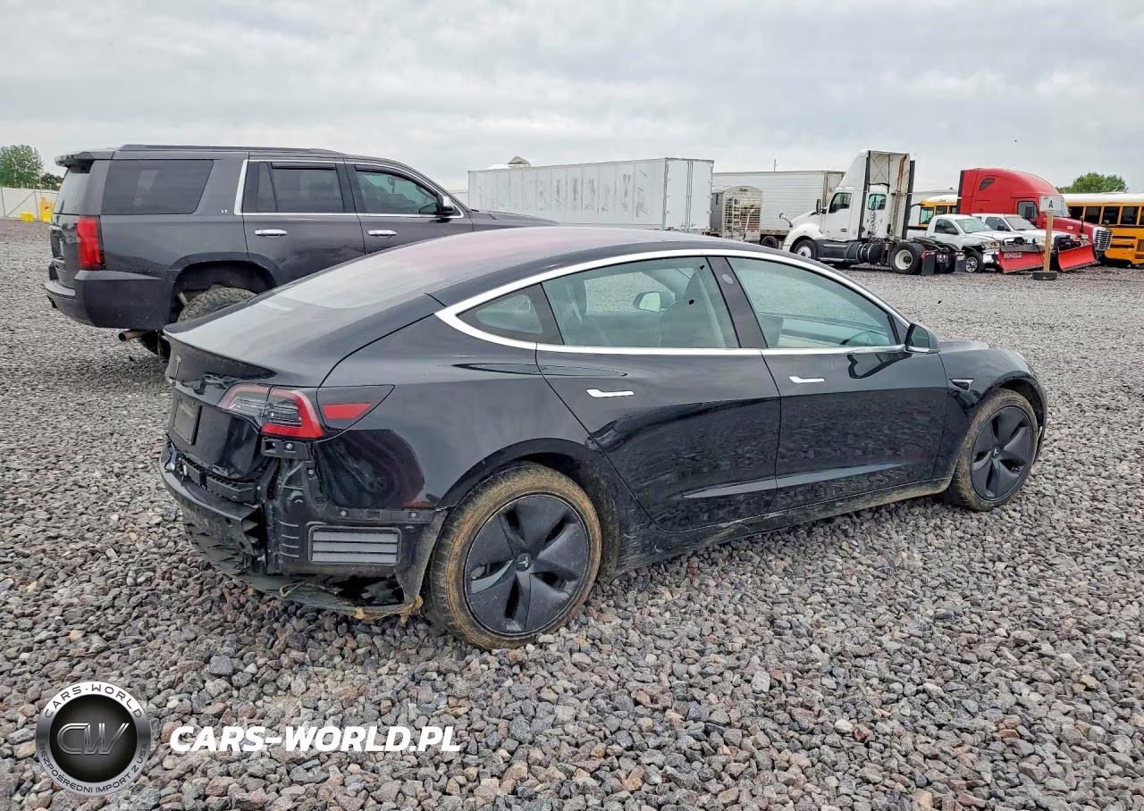 2018 Tesla Model 3 VIN:5YJ3E1EB3JF183704 - 3