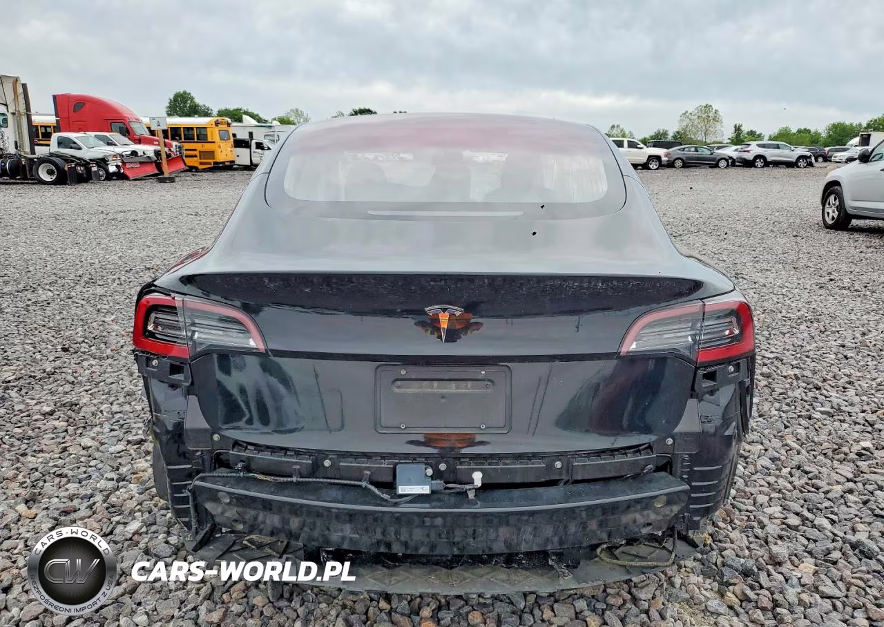 2018 Tesla Model 3 VIN:5YJ3E1EB3JF183704 - 6