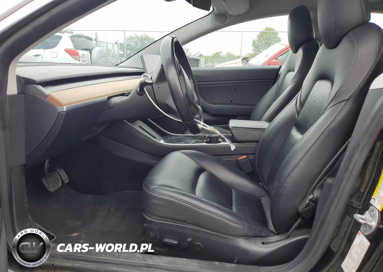 2018 Tesla Model 3 VIN:5YJ3E1EB3JF183704 - 7