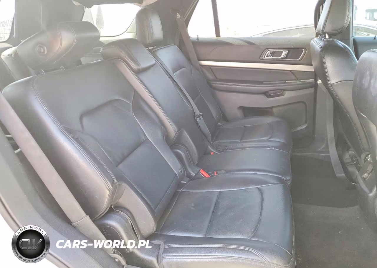 2018 Ford Explorer Xlt VIN:1FM5K7D81JGA14521 - 11