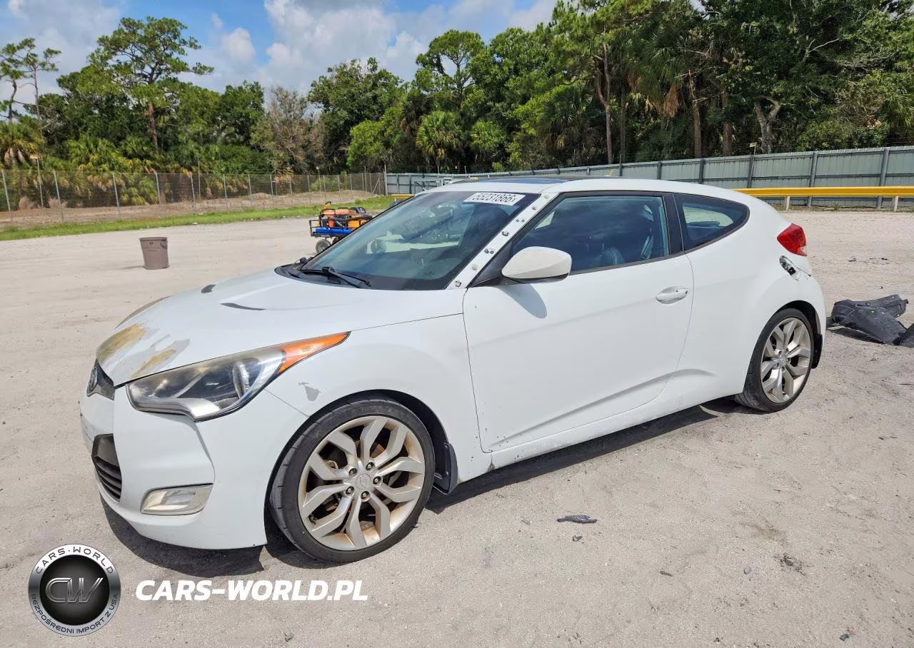 2015 Hyundai Veloster Base