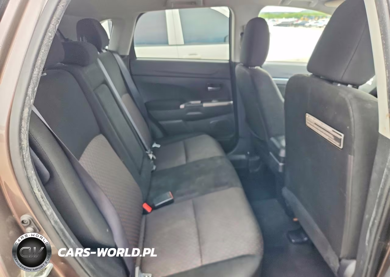 2018 Mitsubishi Outlander Sport Es VIN:JA4AP3AU6JU025301 - 10
