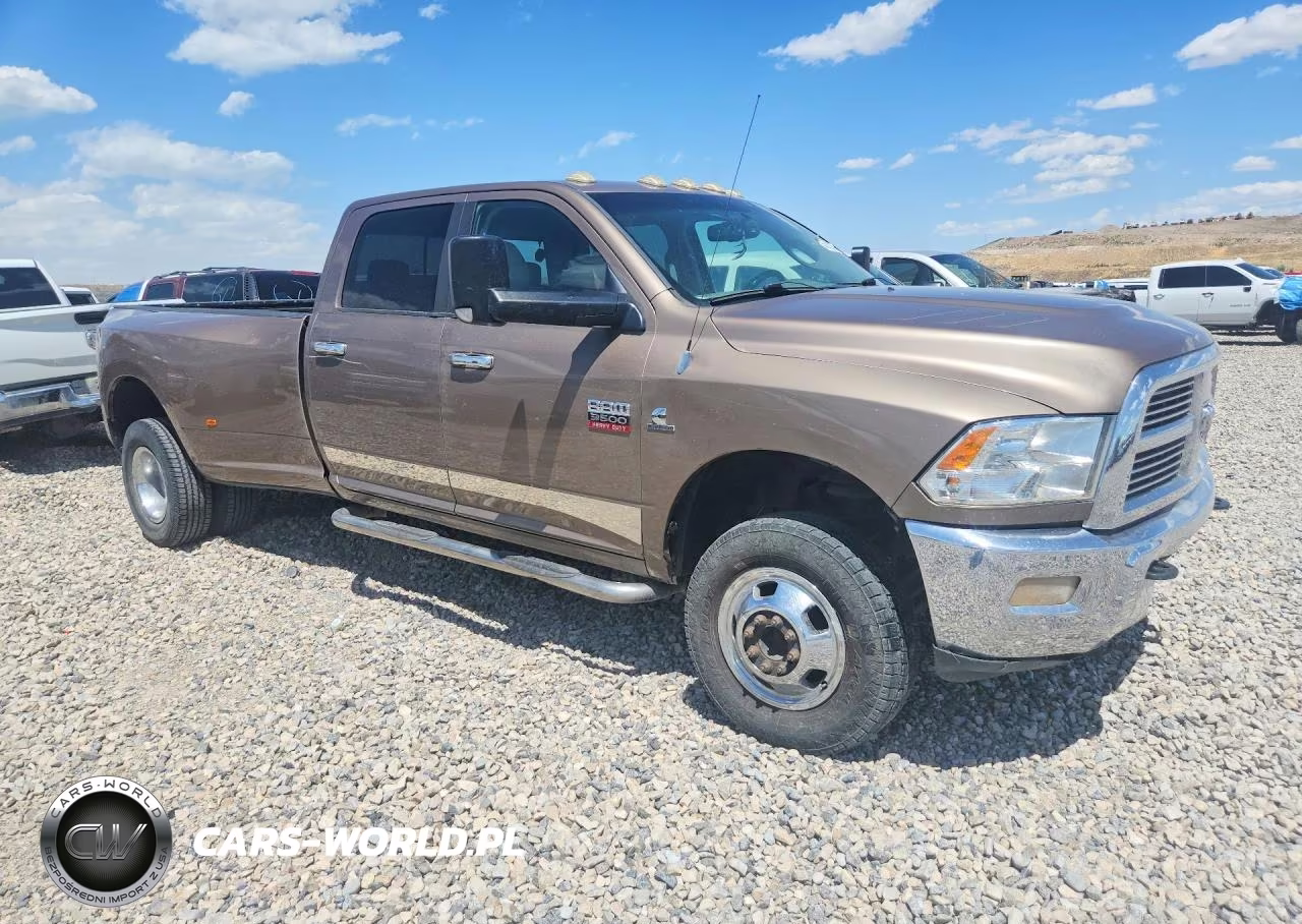 2010 Dodge Ram 3500 Laramie VIN:3D73Y4CL1AG137230 - 4