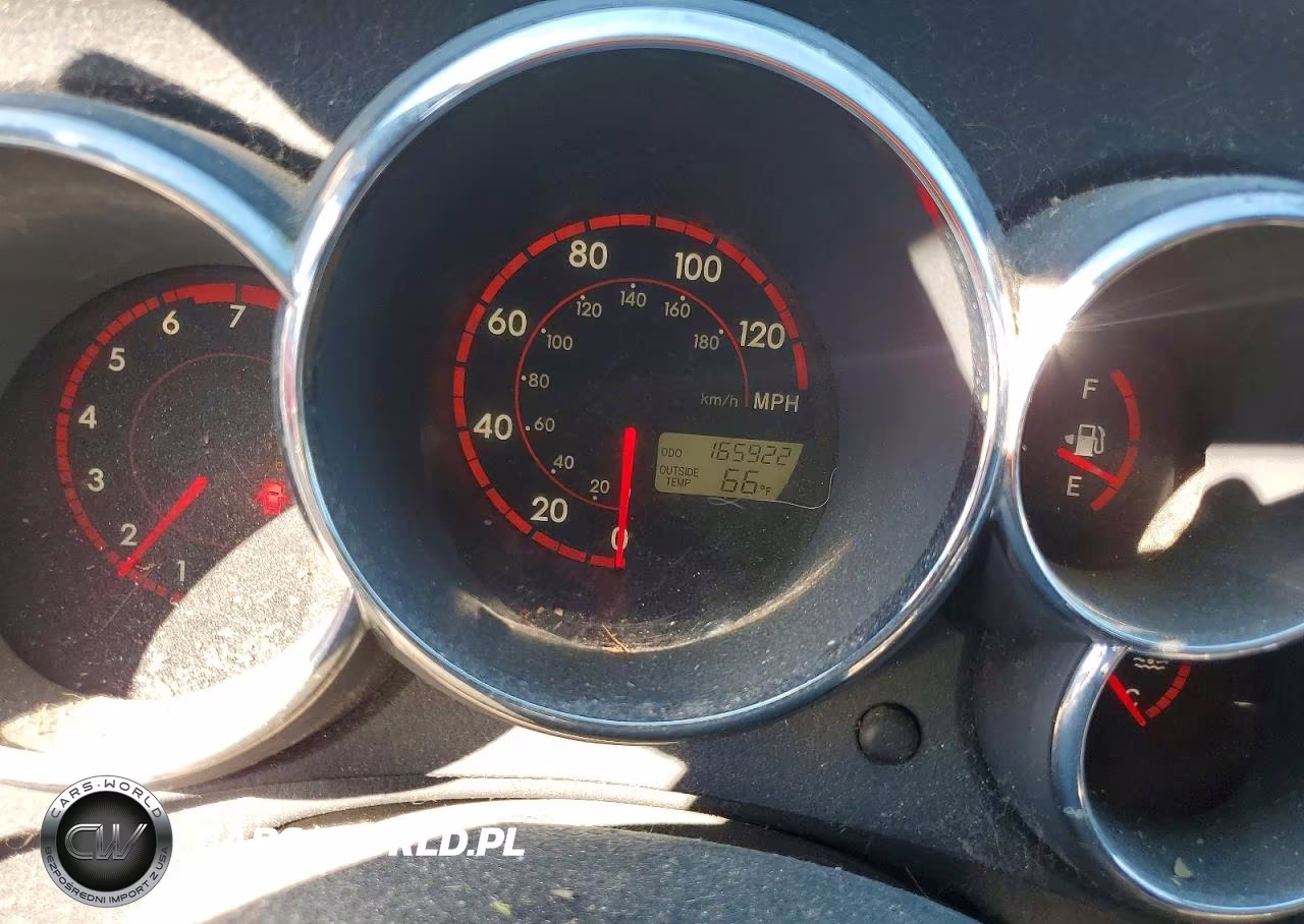 2004 Pontiac Vibe VIN:5Y2SL628X4Z404494 - 9