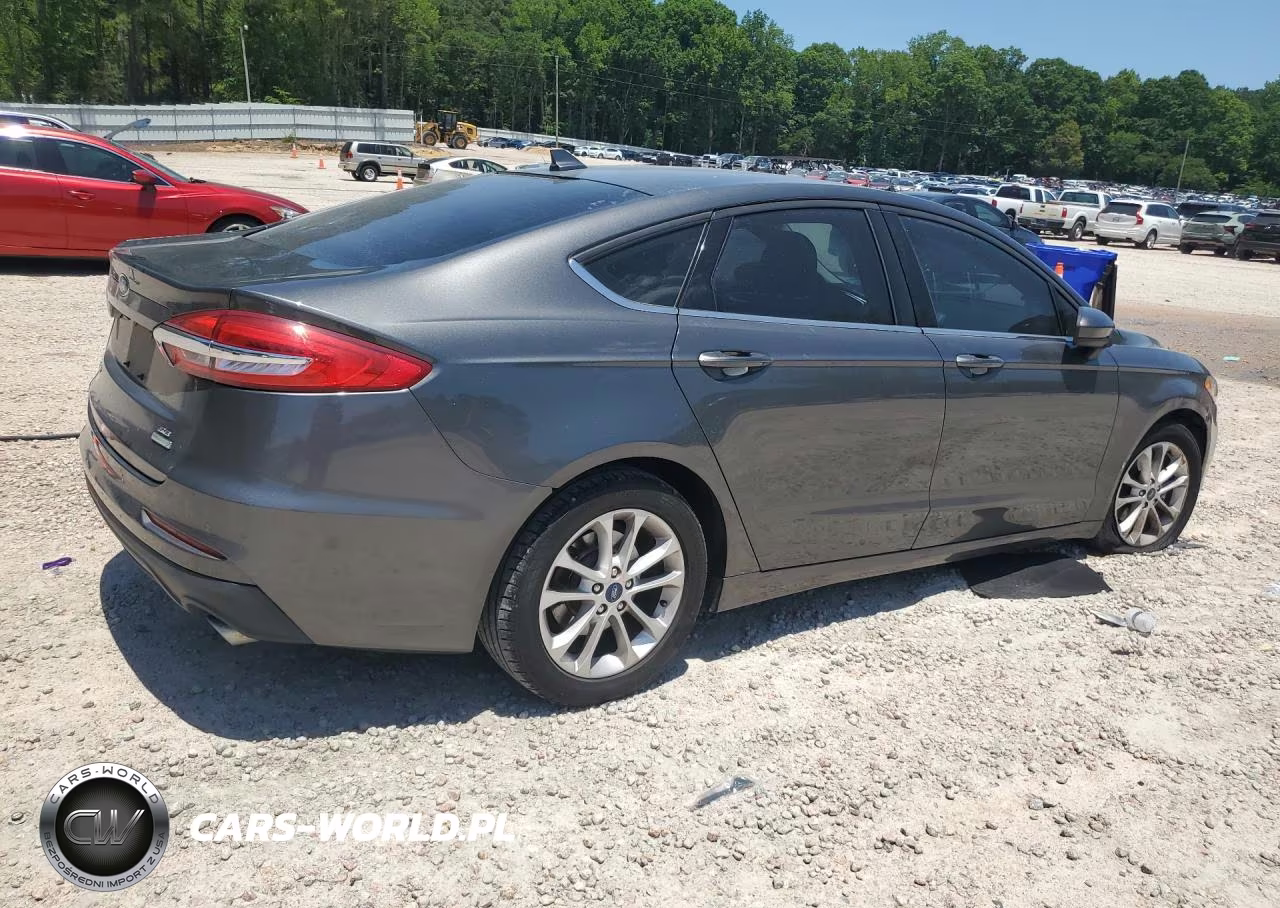 2020 Ford Fusion Se VIN:3FA6P0HD5LR172841 - 3