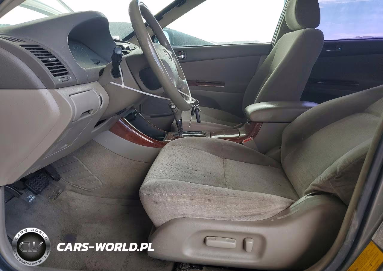2002 Toyota Camry Xle VIN:JTDBE30K720075083 - 7