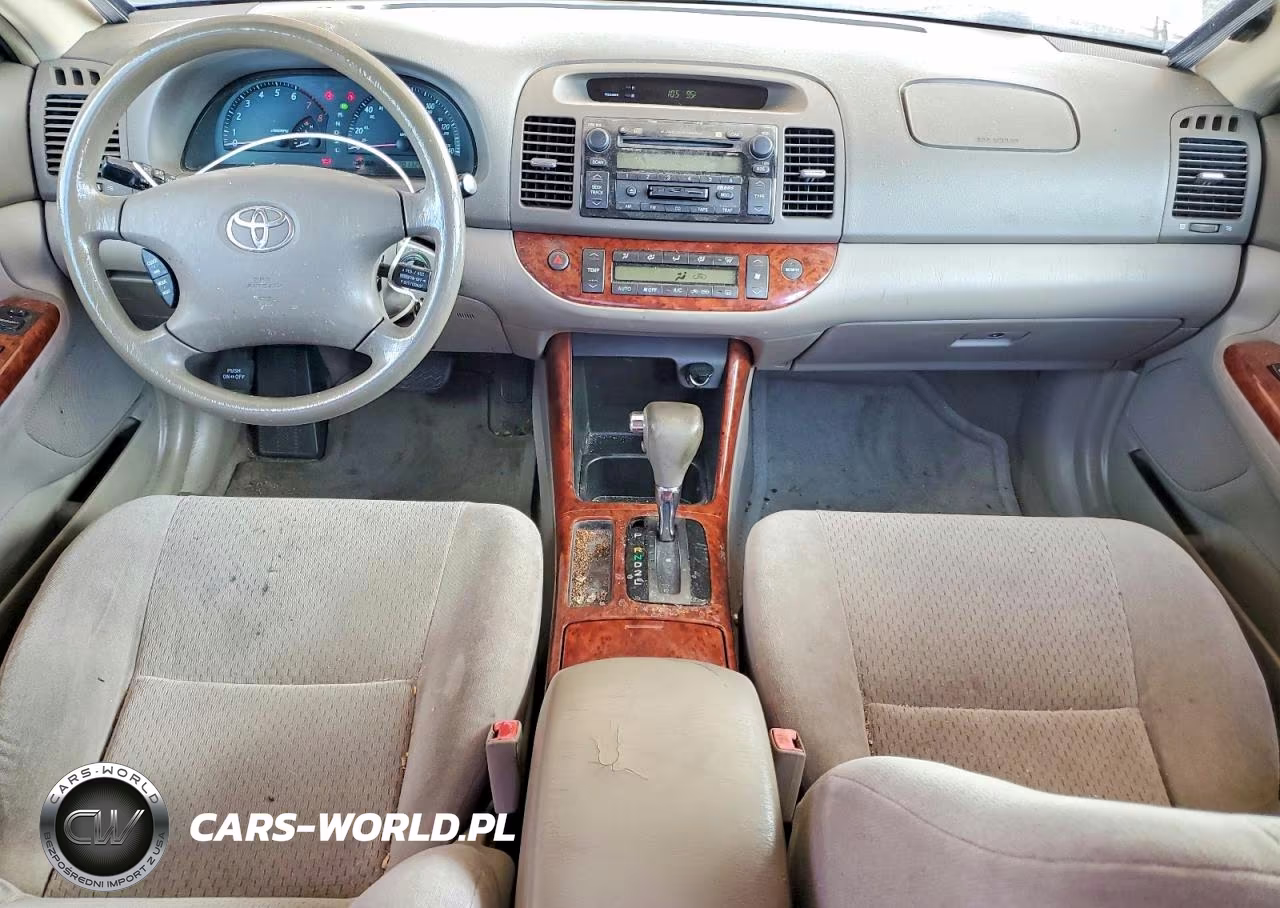 2002 Toyota Camry Xle VIN:JTDBE30K720075083 - 8