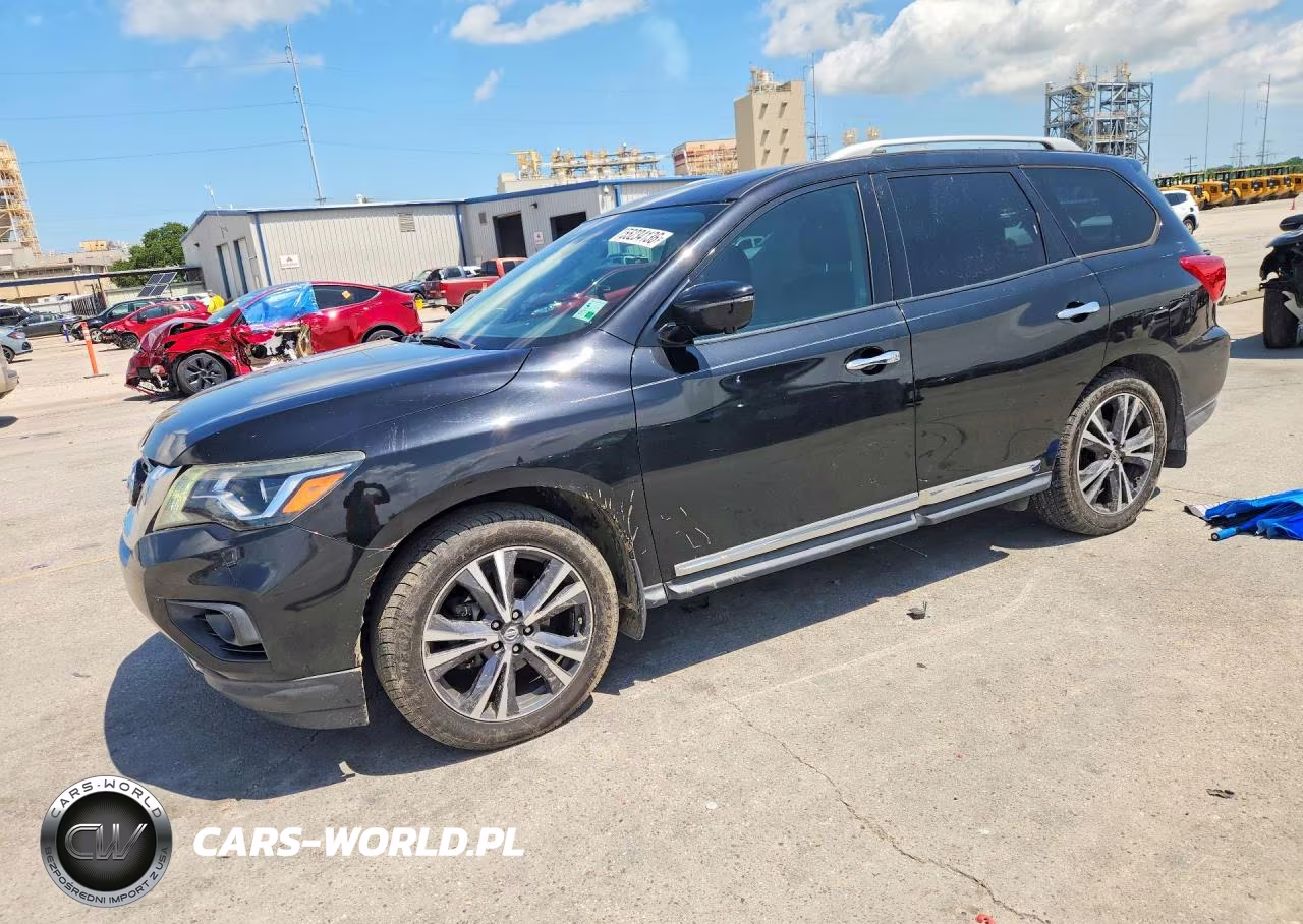 2017 Nissan Pathfinder Platinum
