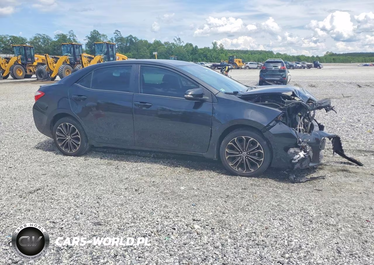 2015 Toyota Corolla S Plus VIN:5YFBURHEXFP281871 - 4