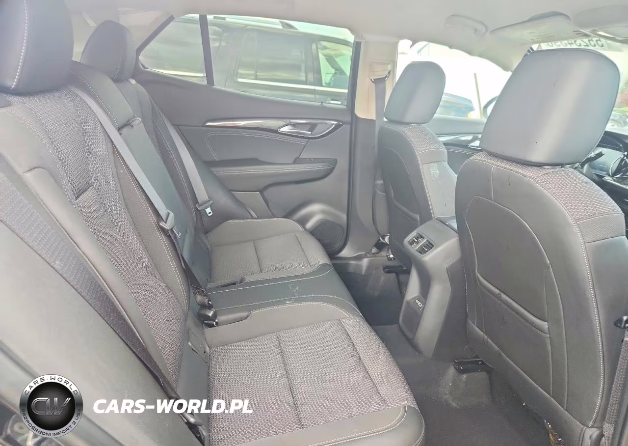2021 Buick Envision Preferred VIN:LRBAZLR44MD198824 - 11