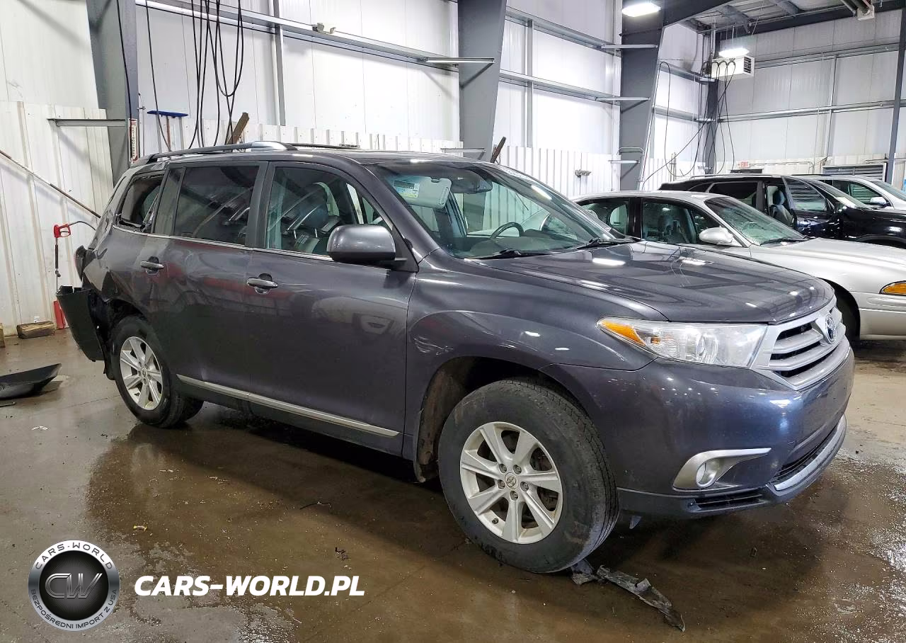 2013 Toyota Highlander Se VIN:5TDBK3EH7DS182401 - 4