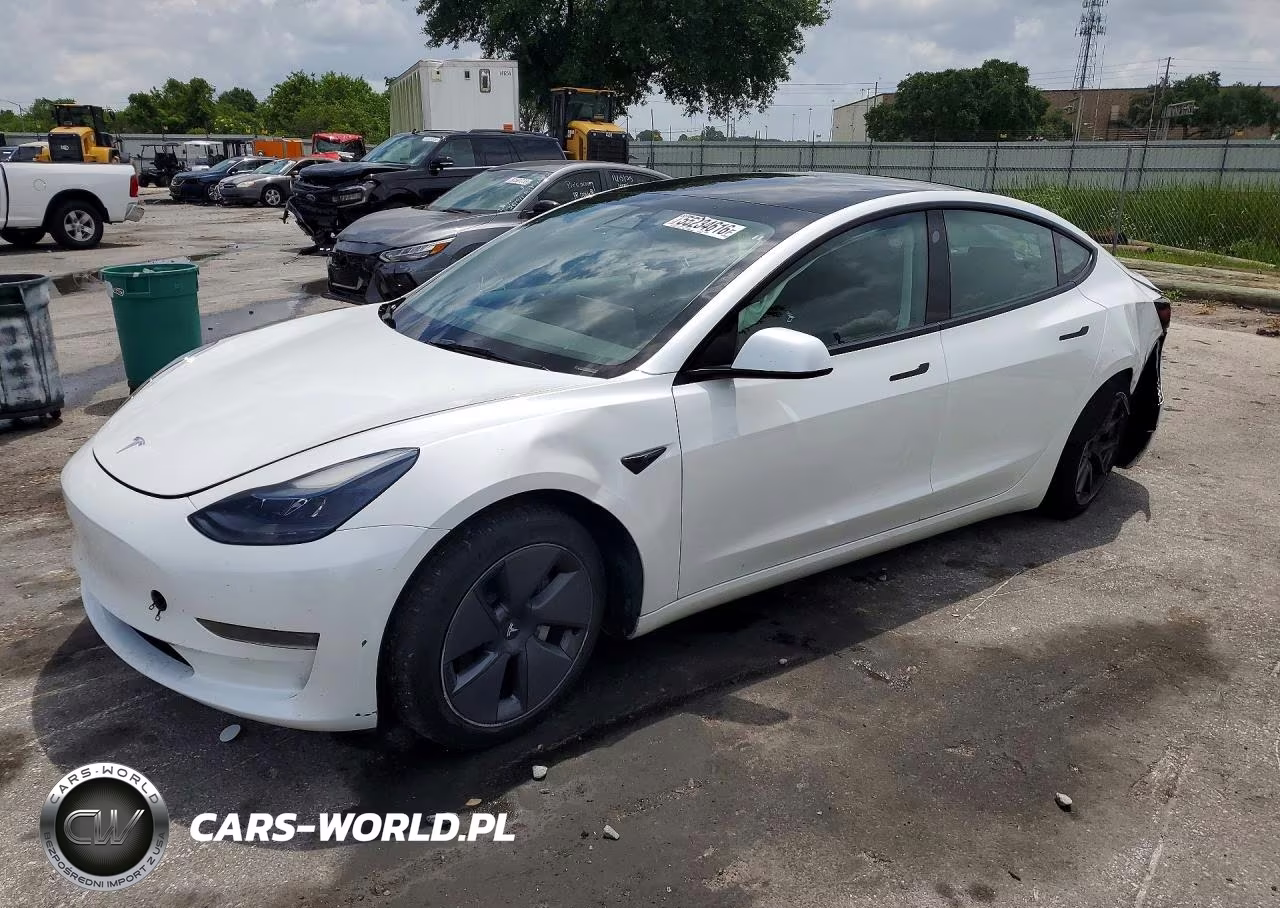 2023 Tesla Model 3 – zdjęcie 1 z 12
