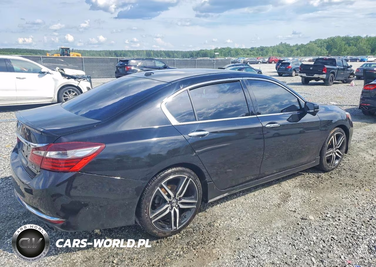 2016 Honda Accord Touring VIN:1HGCR3F98GA032226 - 3