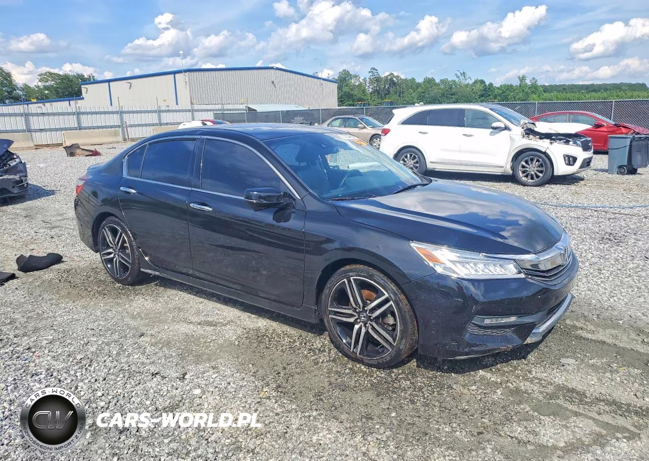 2016 Honda Accord Touring VIN:1HGCR3F98GA032226 - 4