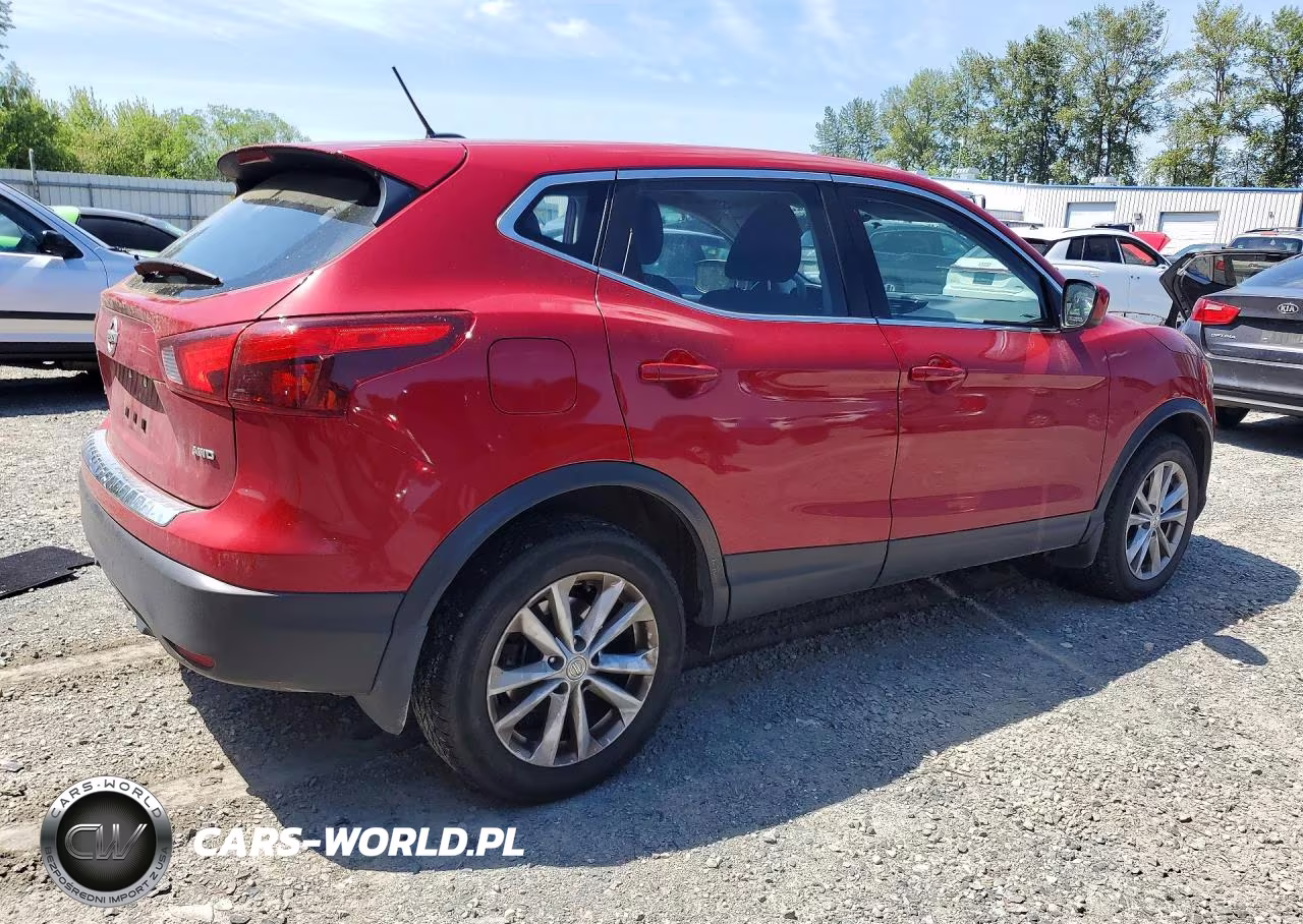 2018 Nissan Rogue Sport S VIN:JN1BJ1CR0JW284026 - 3