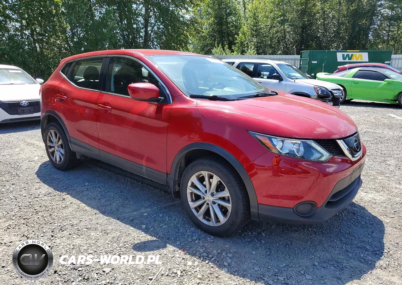 2018 Nissan Rogue Sport S VIN:JN1BJ1CR0JW284026 - 4