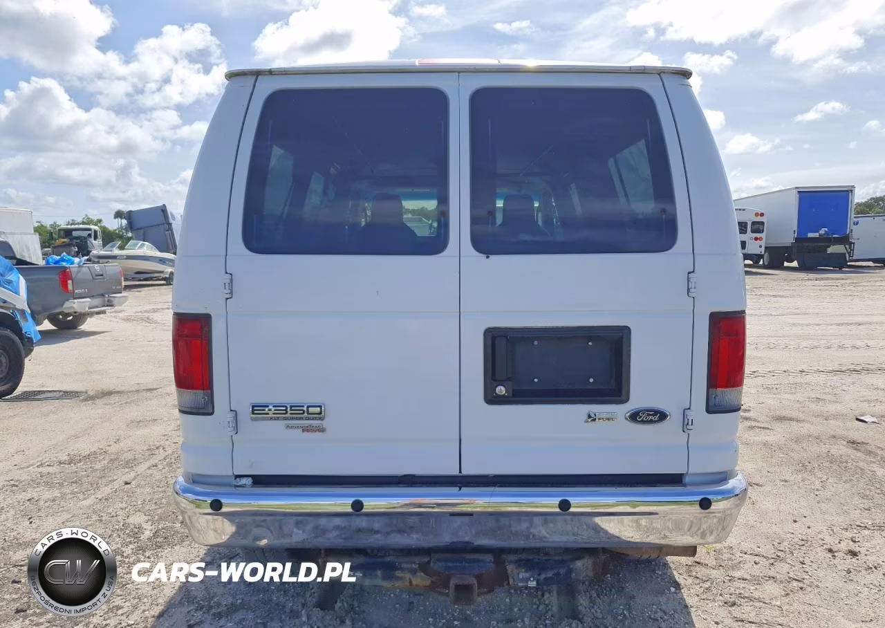 2011 Ford Econoline E350 VIN:1FBNE3BL7BDB18174 - 6