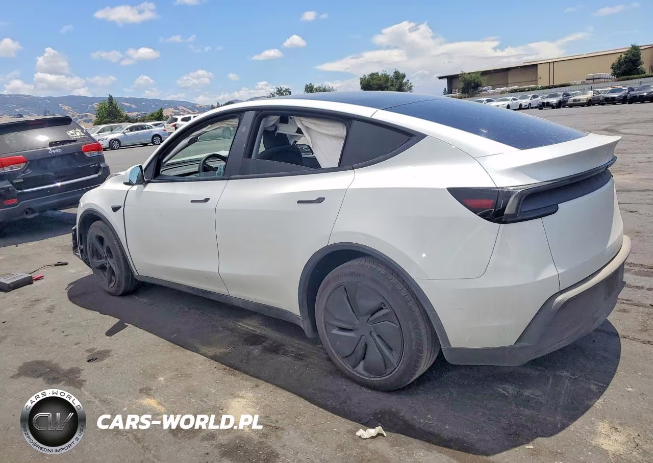 2026 Tesla Model Y VIN:7SAYGDEE6TF361283 - 2