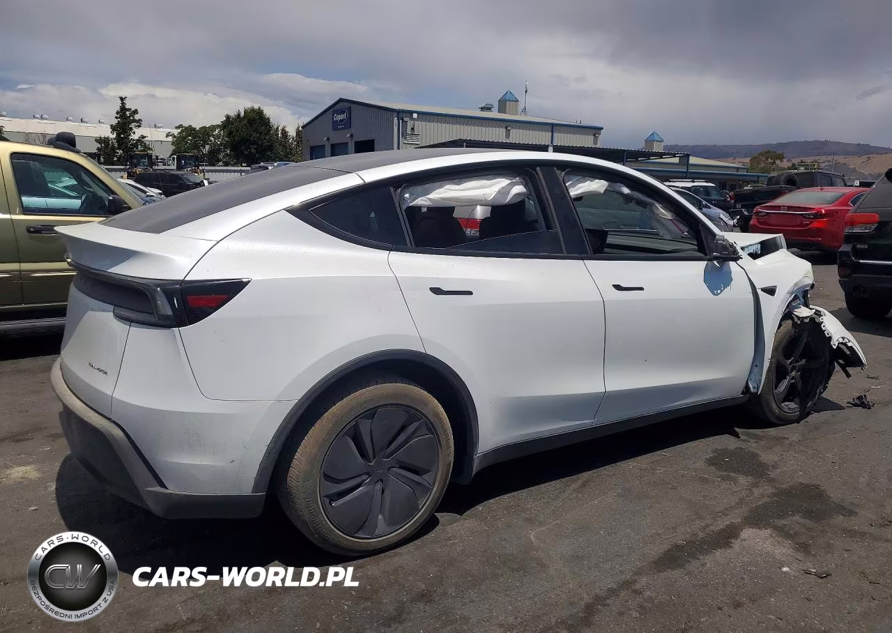 2026 Tesla Model Y VIN:7SAYGDEE6TF361283 - 3