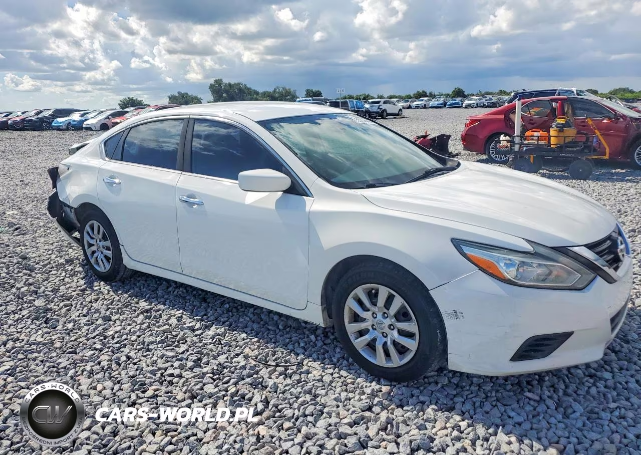 2016 Nissan Altima 2.5 S VIN:1N4AL3AP1GN307673 - 4