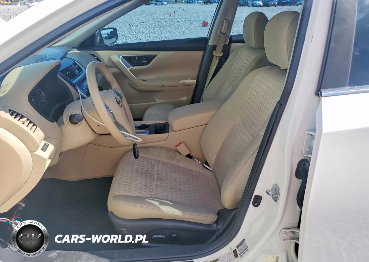 2016 Nissan Altima 2.5 S VIN:1N4AL3AP1GN307673 - 7