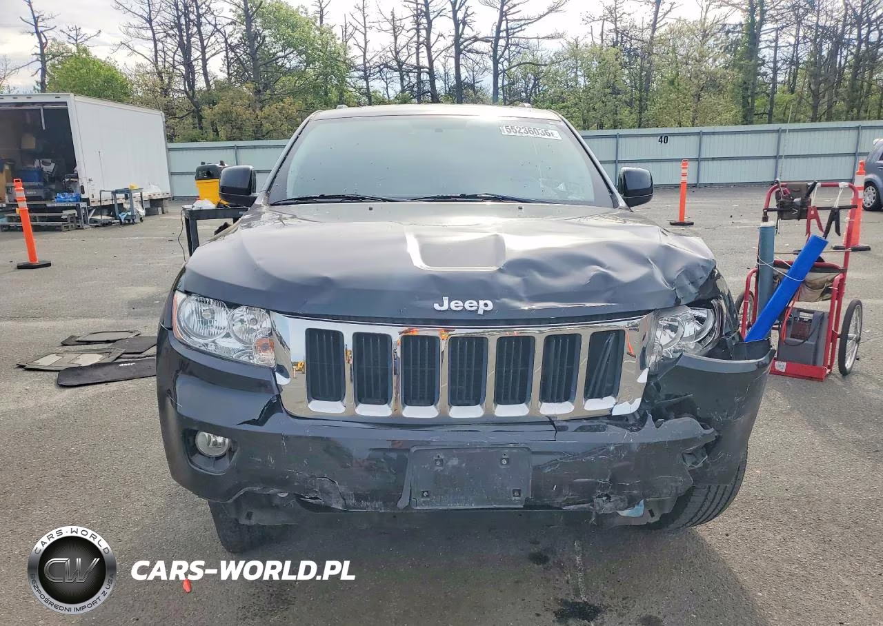 2012 Jeep Grand Cherokee Laredo VIN:1C4RJFAG4CC318743 - 5