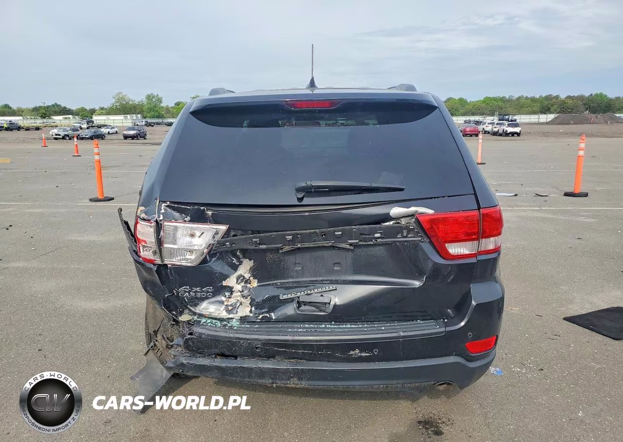 2012 Jeep Grand Cherokee Laredo VIN:1C4RJFAG4CC318743 - 6