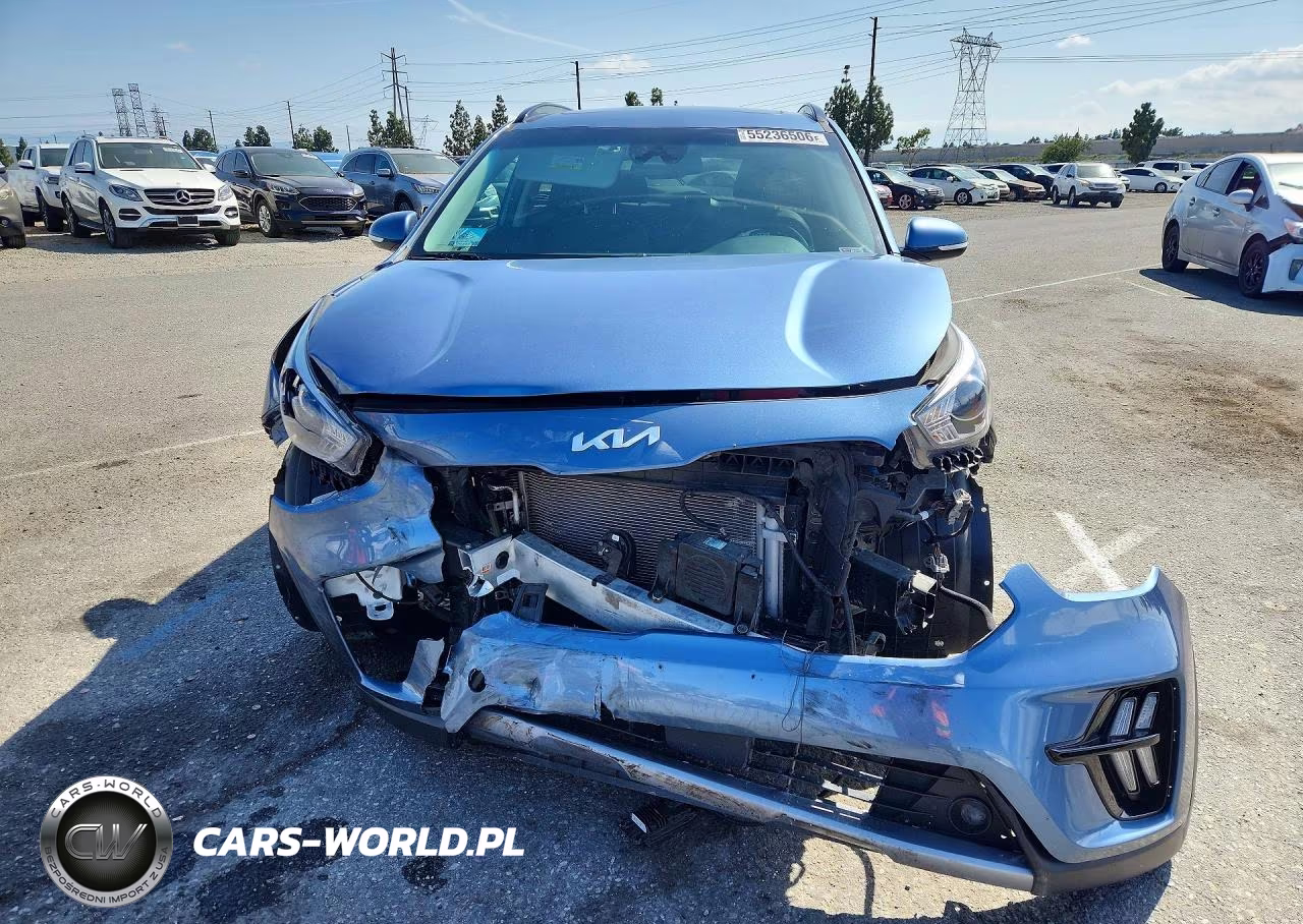 2022 Kia Niro Touring Special Edition VIN:KNDCC3LC3N5495574 - 5