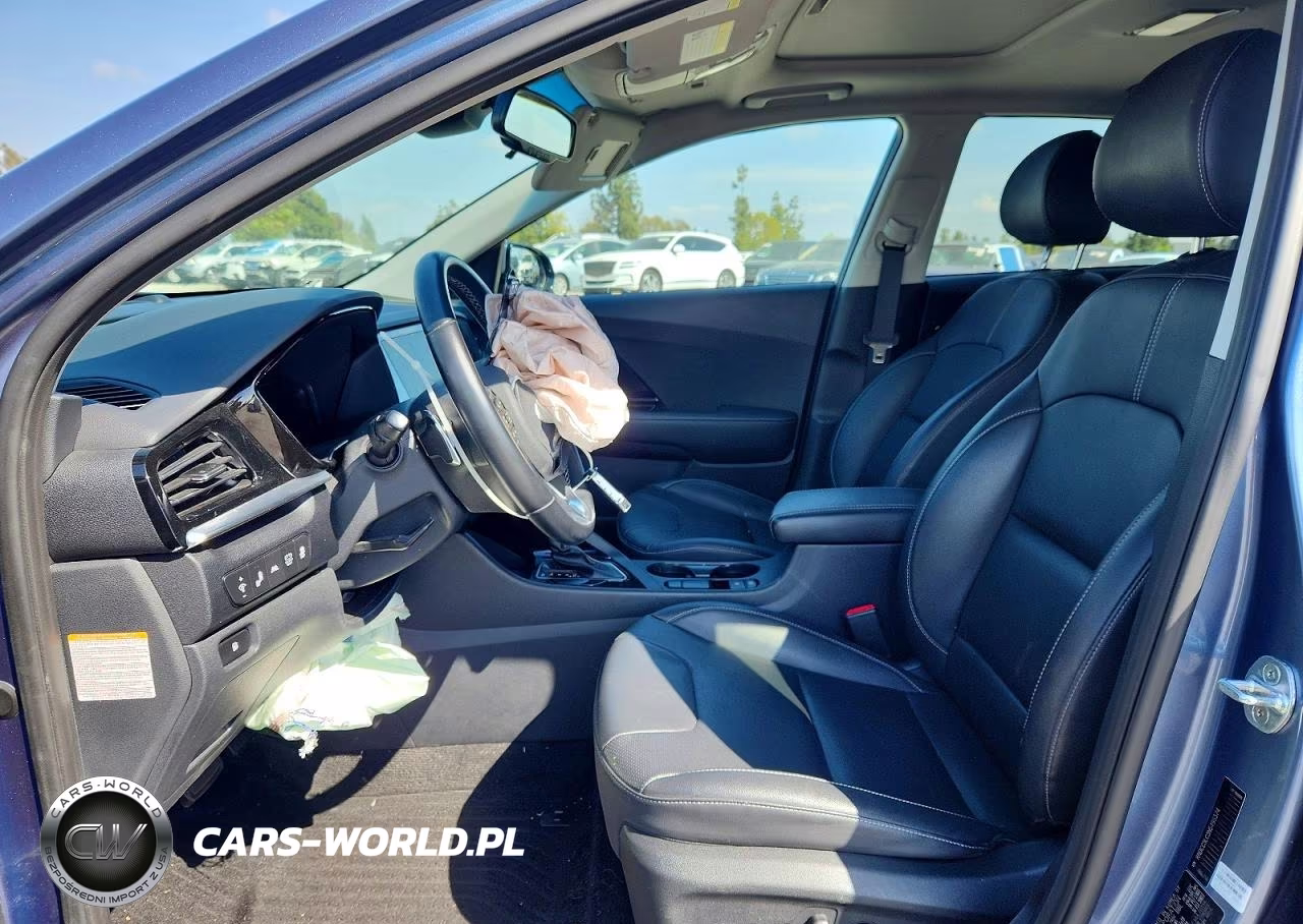2022 Kia Niro Touring Special Edition VIN:KNDCC3LC3N5495574 - 7