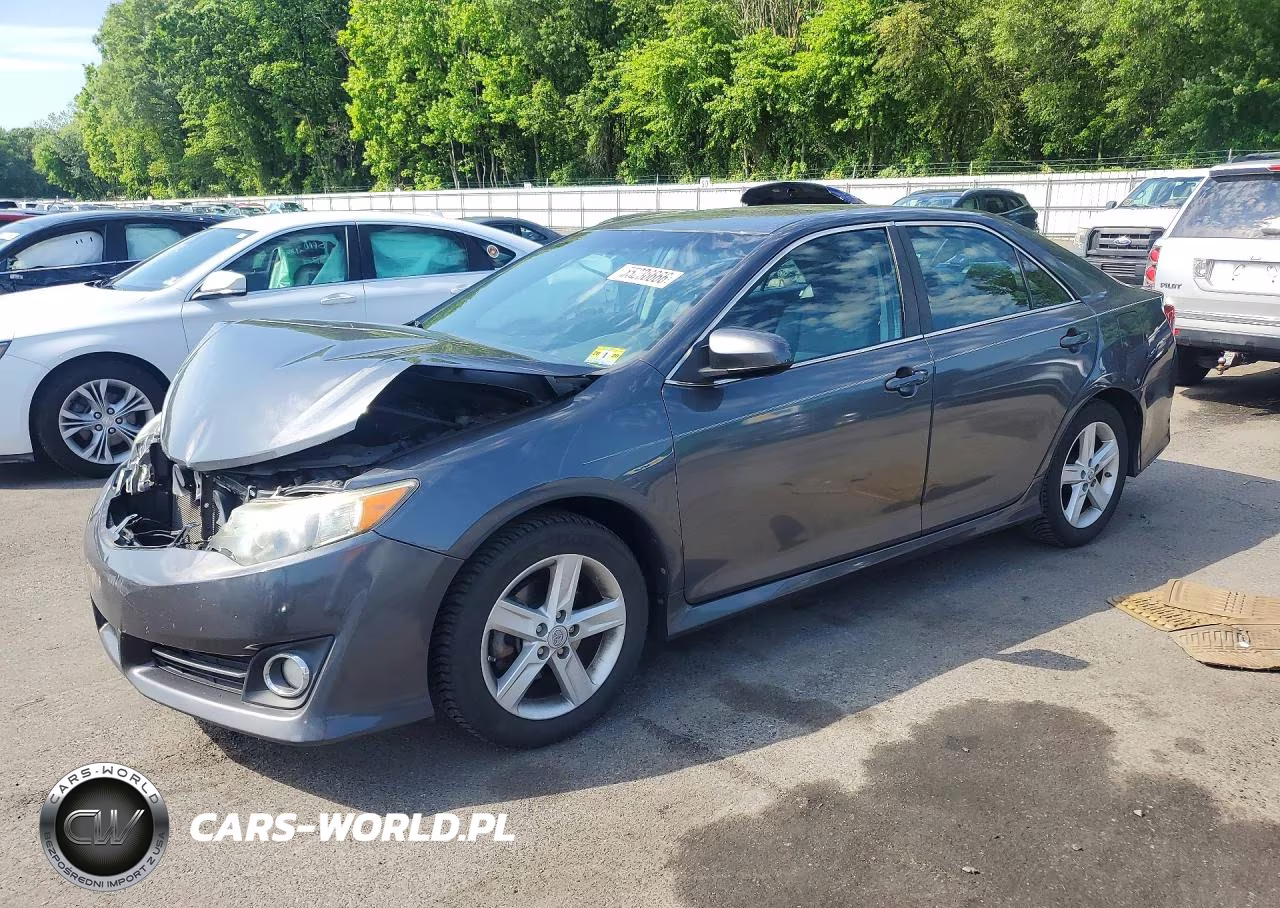 2012 Toyota Camry Se – zdjęcie 1 z 12