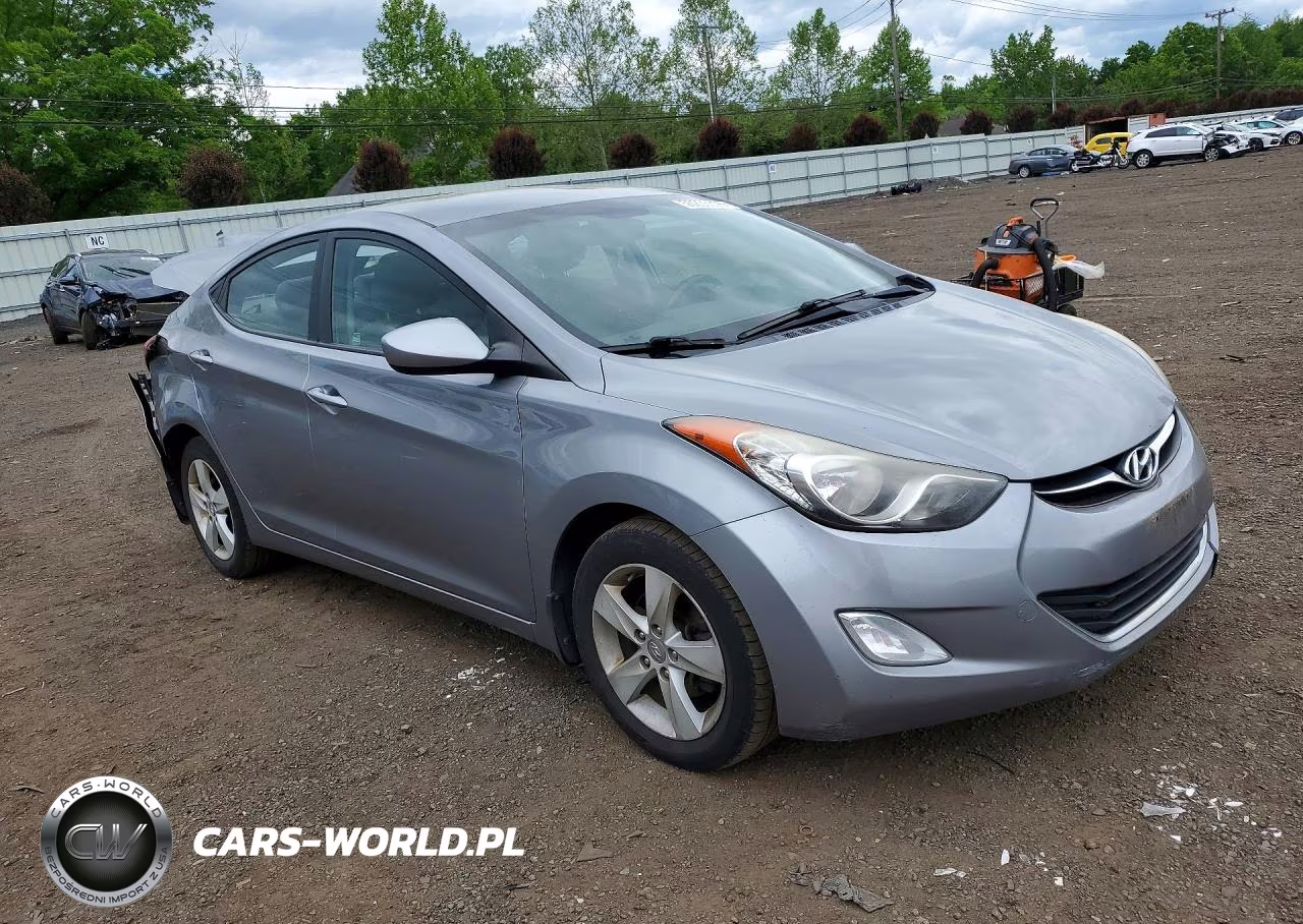 2013 Hyundai Elantra Gls VIN:KMHDH4AEXDU927996 - 4