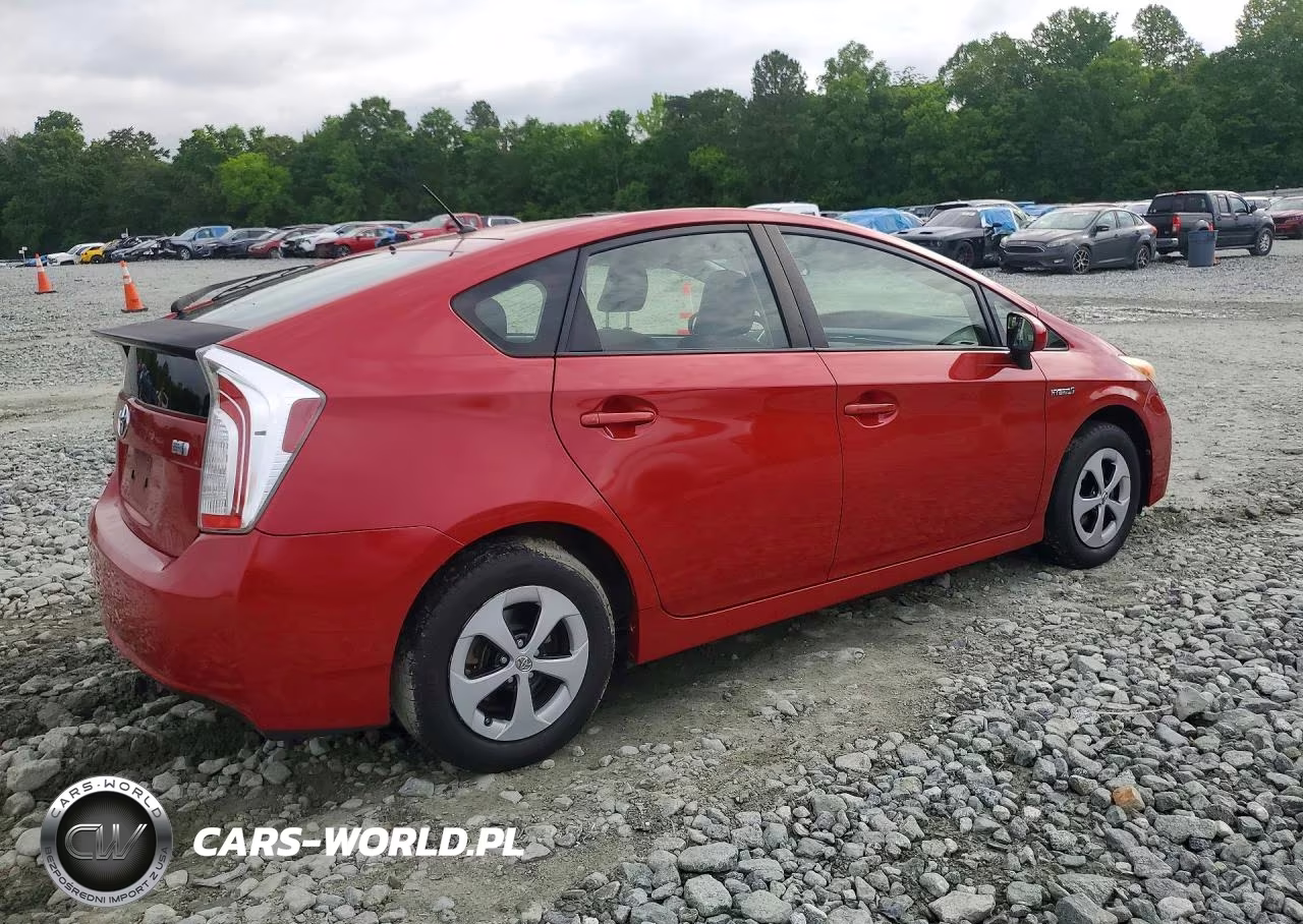 2013 Toyota Prius Two VIN:JTDKN3DU2D1630160 - 3