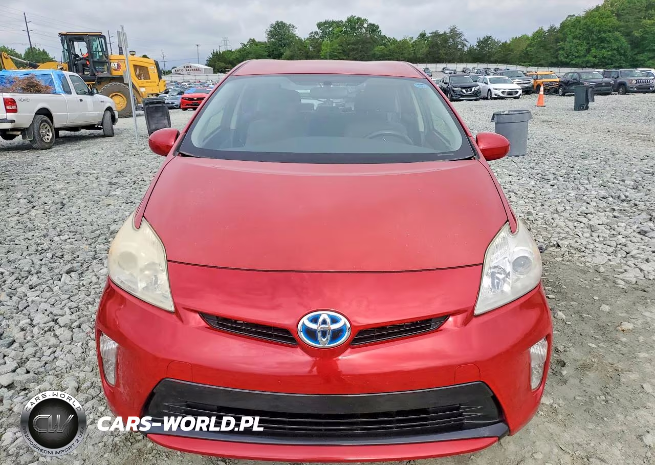 2013 Toyota Prius Two VIN:JTDKN3DU2D1630160 - 5