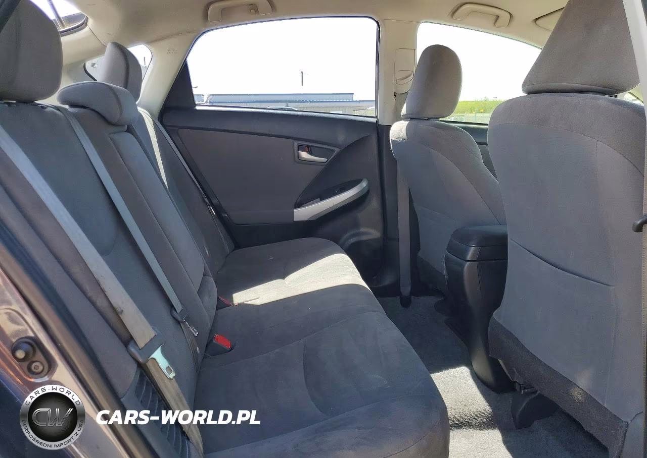 2015 Toyota Prius Plug-In Hybrid Base VIN:JTDKN3DP9F3071398 - 10