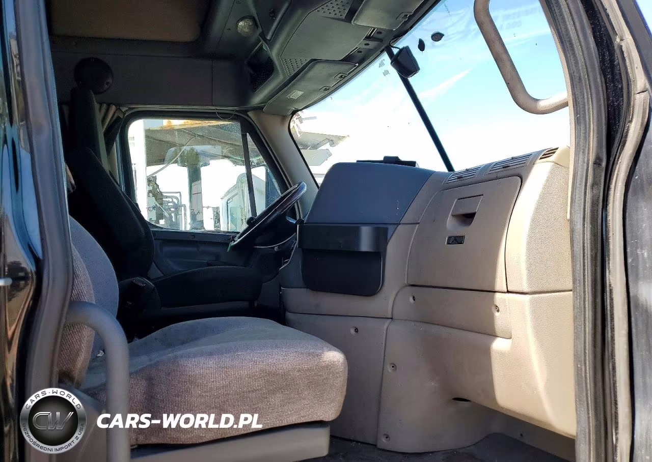 2017 Freightliner Cascadia 125 Semi Truck VIN:3AKJGLDR6HSHP0952 - 5