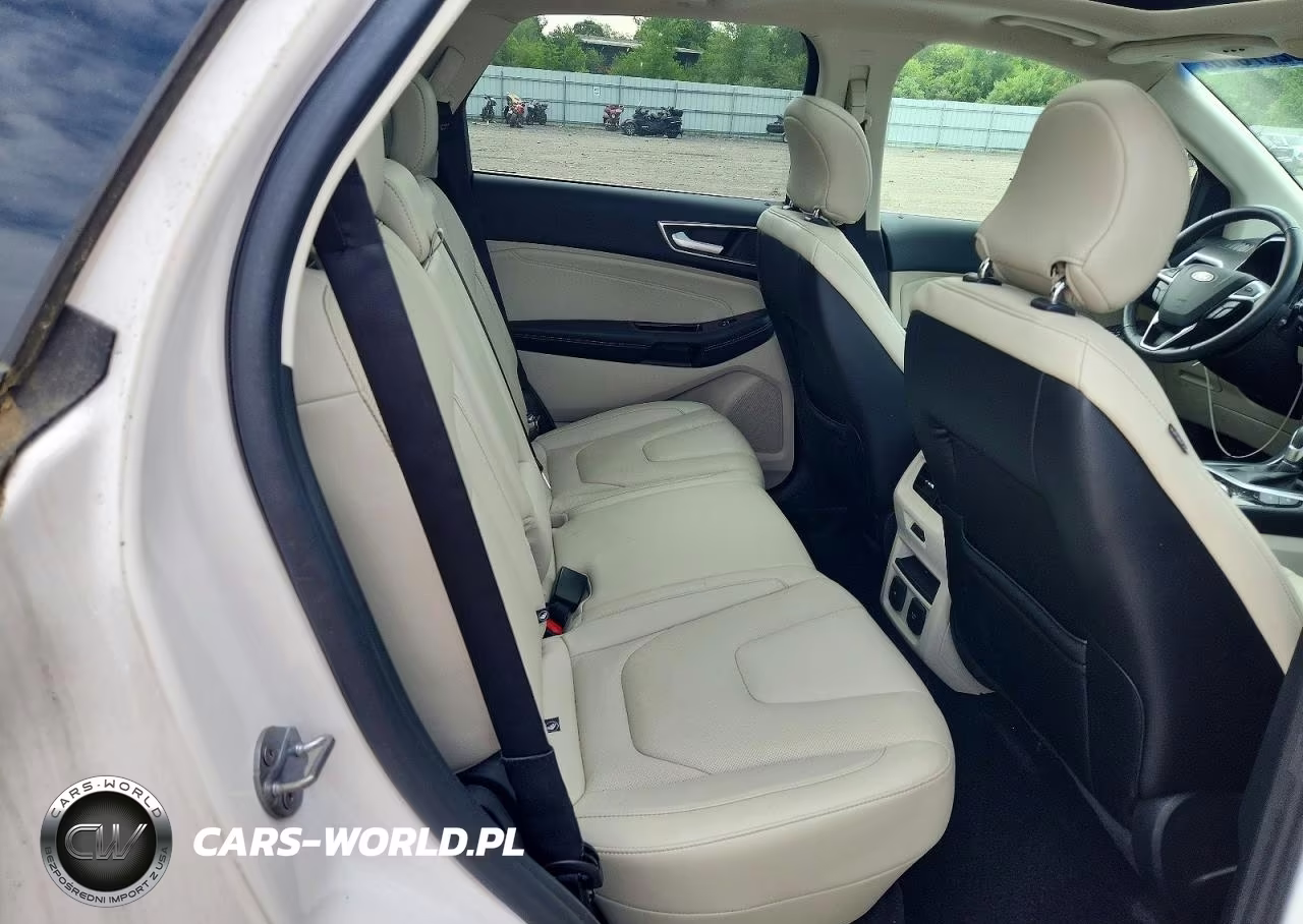 2018 Ford Edge Titanium VIN:2FMPK4K87JBC17835 - 11