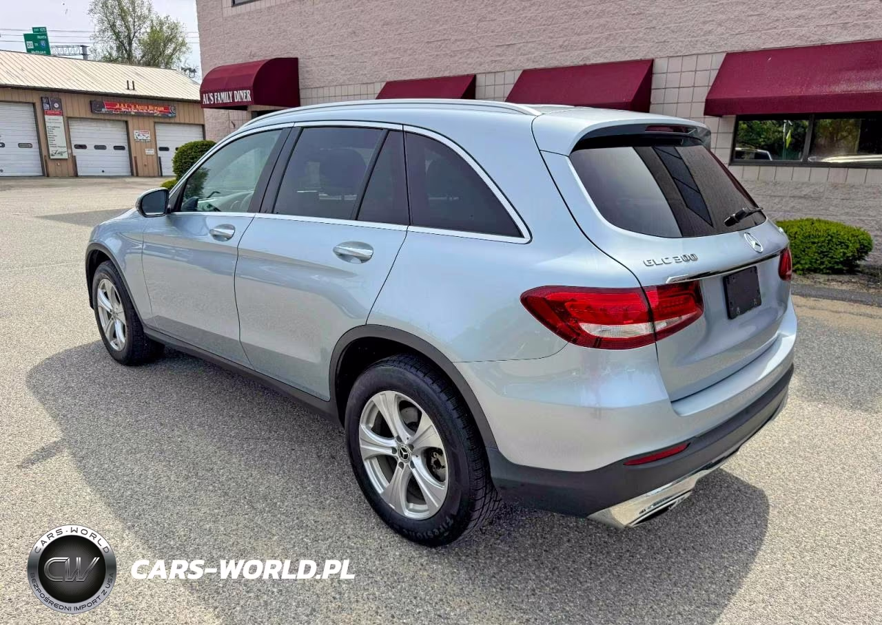 2018 Mercedes-Benz Glc 300 4Matic VIN:WDC0G4KB7JV102881 - 3