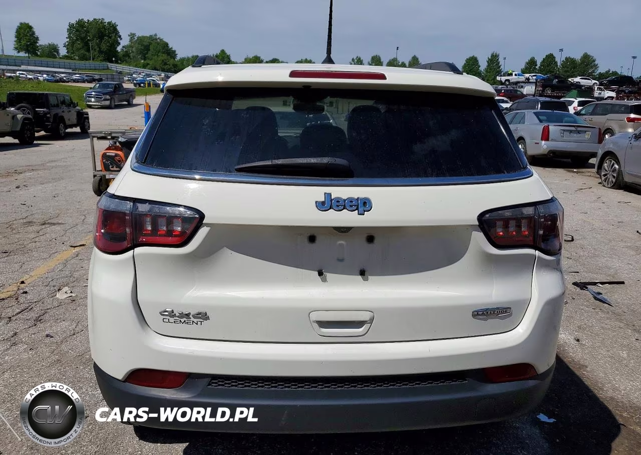 2018 Jeep Compass Latitude VIN:3C4NJDBB6JT139434 - 6