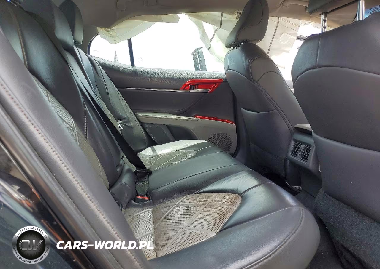 2018 Toyota Camry Hybrid Xle VIN:4T1B21HKXJU509131 - 10